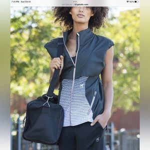 Mission women vapor active dynamo running vest black / white